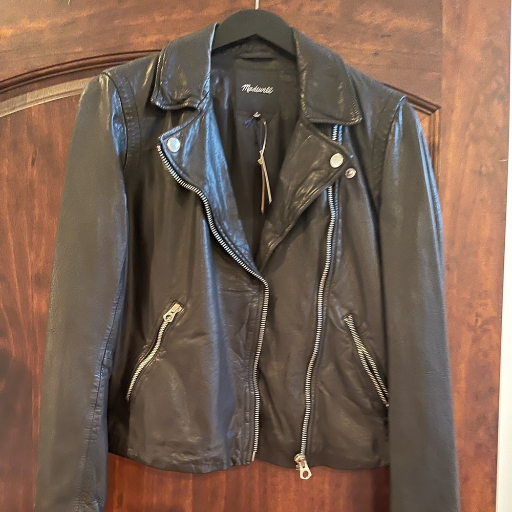 Brand new, never worn Madewell leather jacket.